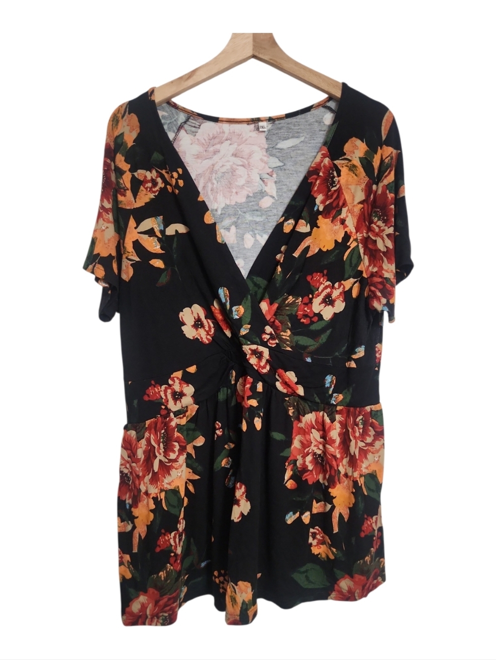 Womens Black with Floral Wrap Style Short Sleeve Top Size 2XL
